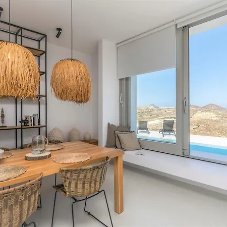 Theia Adamantas (Milos)