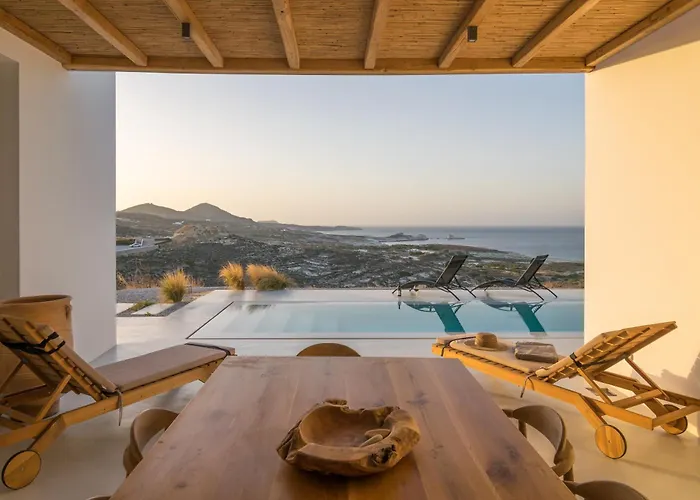 Theia Adamantas (Milos)